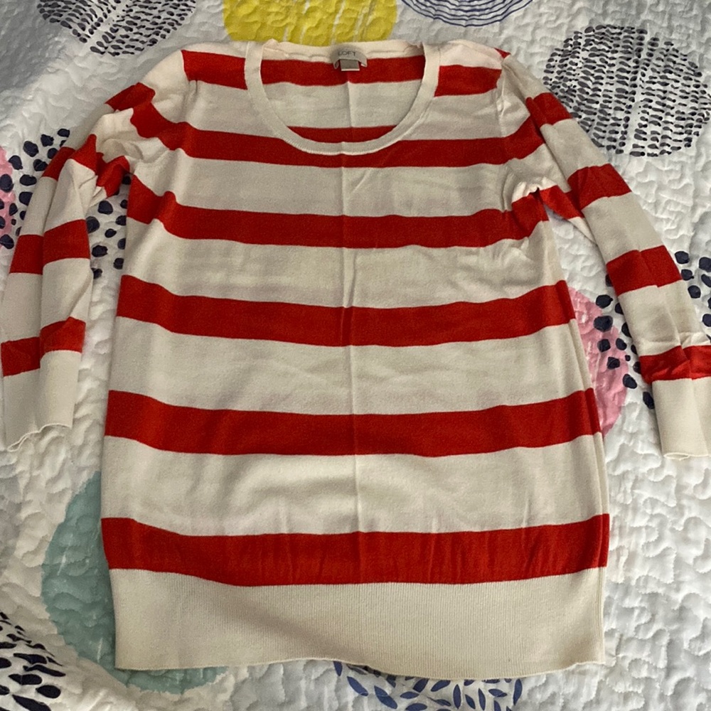 NWOT… Ann Taylor Loft Sweater